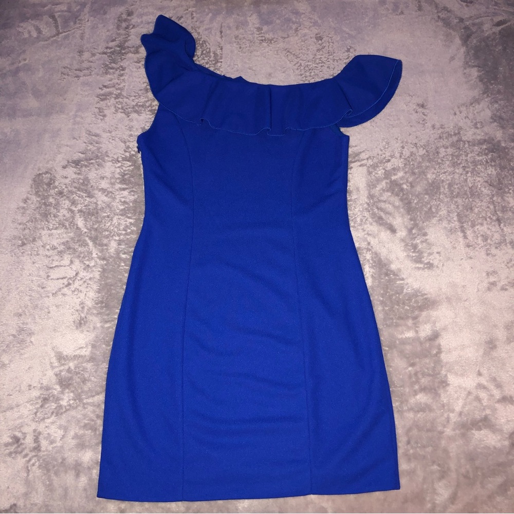 Blue mini one shoulder tight dress
